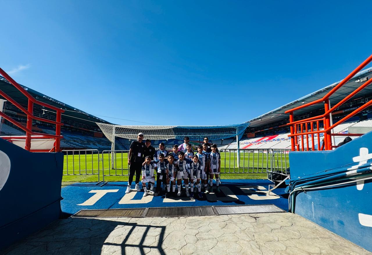 Equipo Tuzos Carmen en Estadio Hidalgo